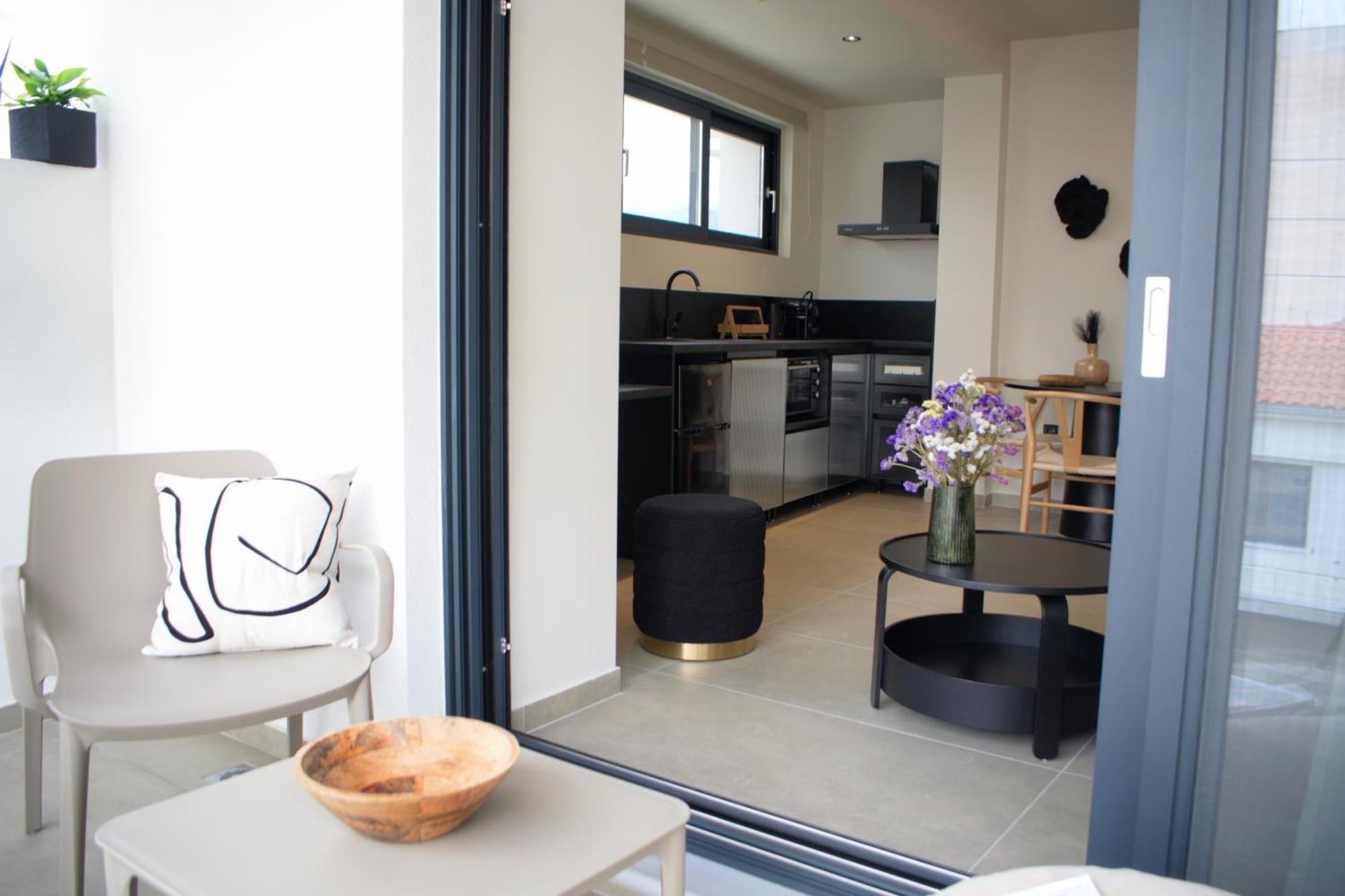 Luaz Suites Volos Bagian luar foto
