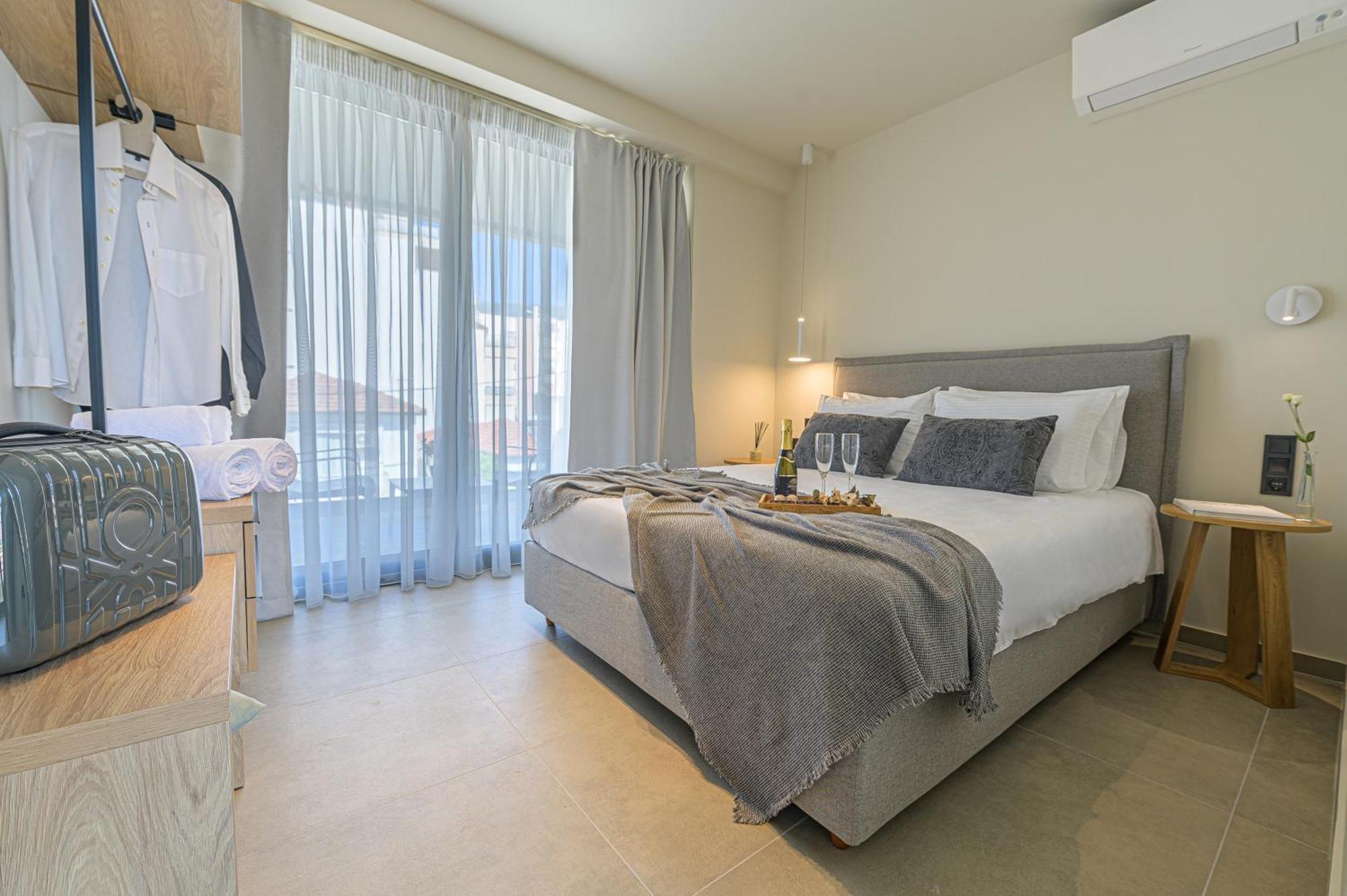 Luaz Suites Volos Bagian luar foto