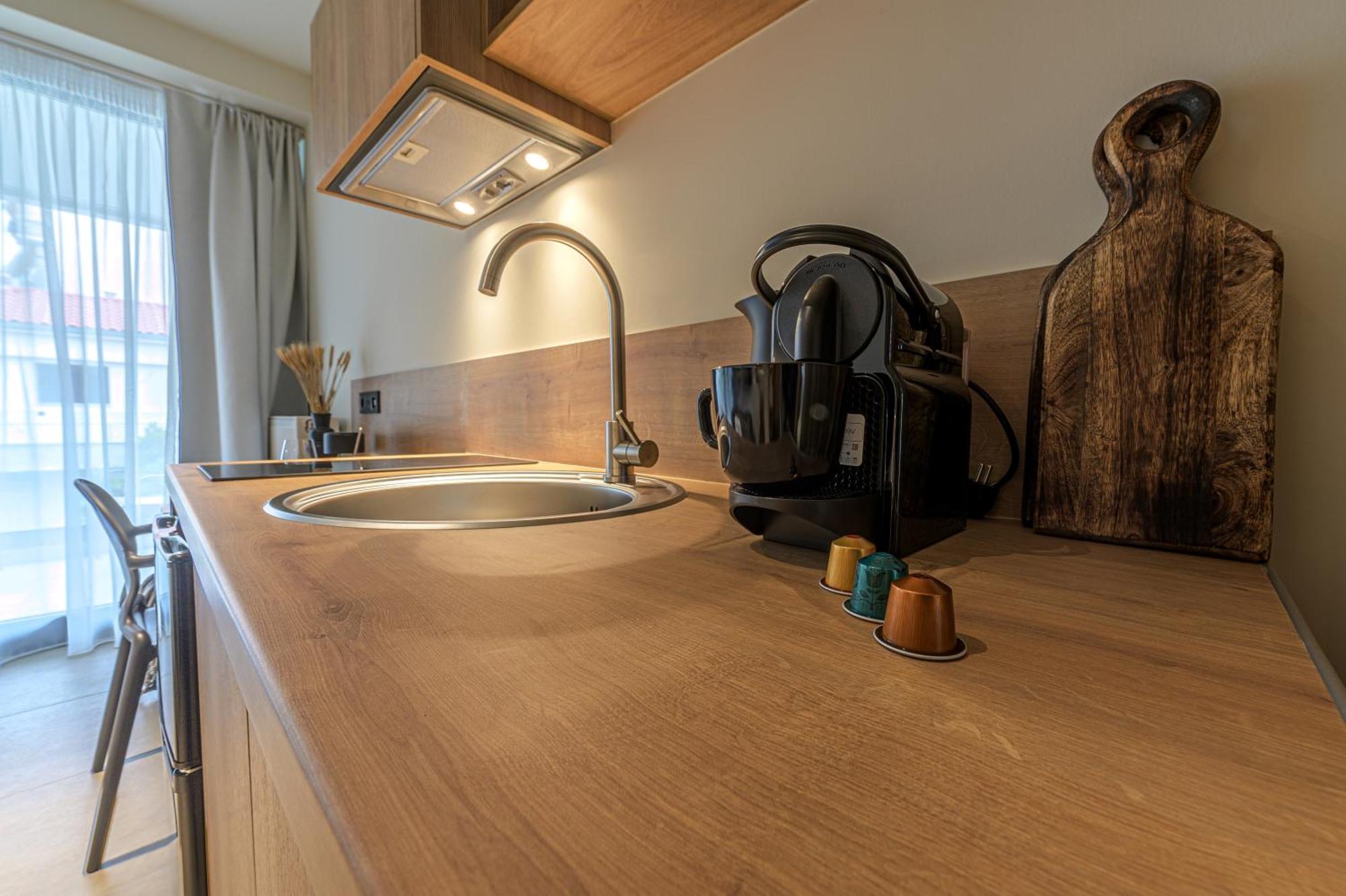 Luaz Suites Volos Bagian luar foto