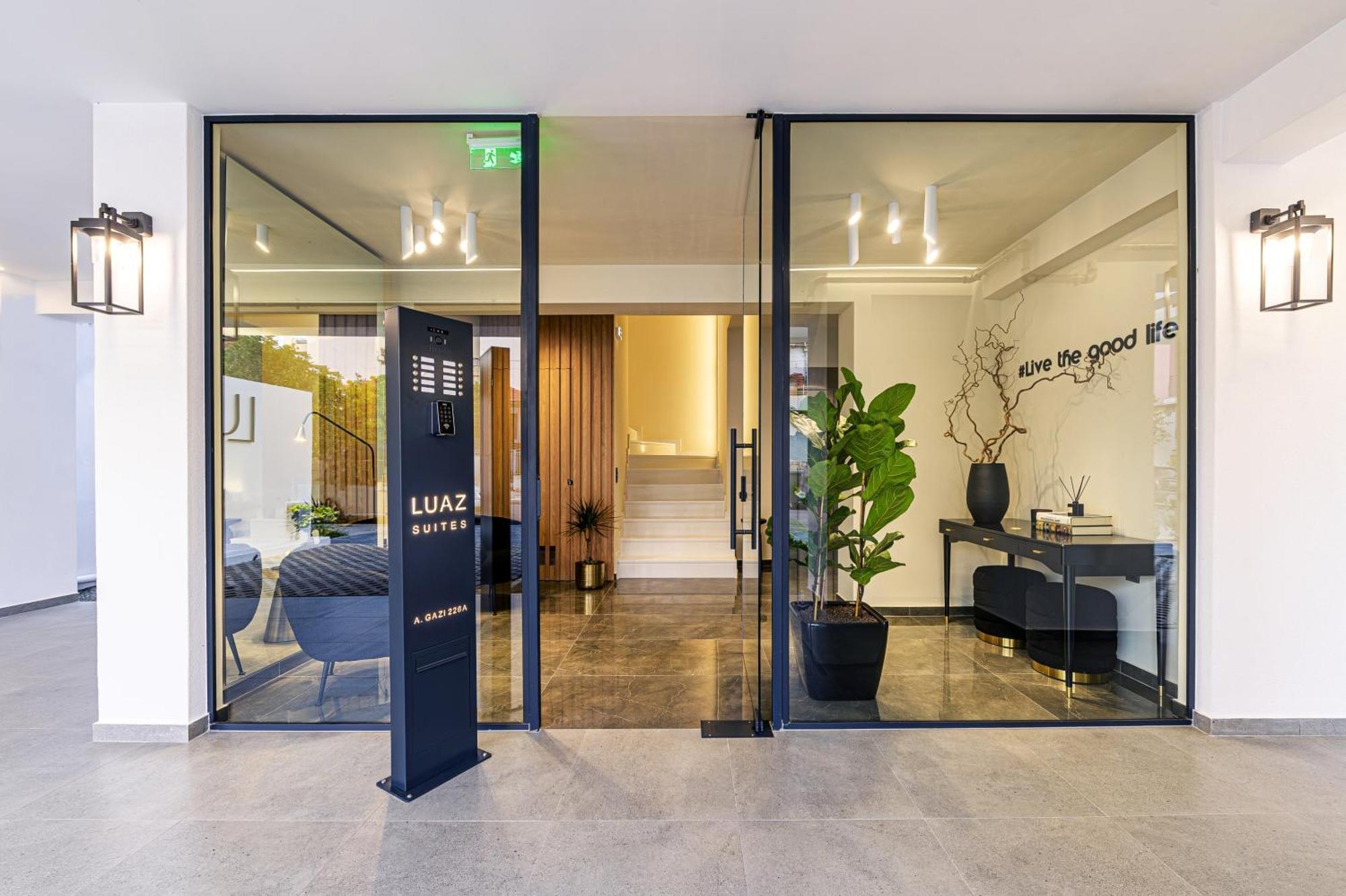 Luaz Suites Volos Bagian luar foto
